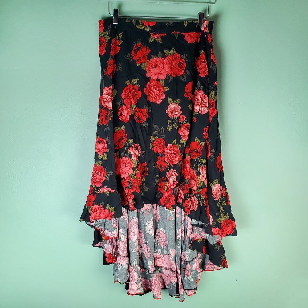 Torrid Womens Black Rose Hi-Lo Challis Maxi Skirt Size 1
